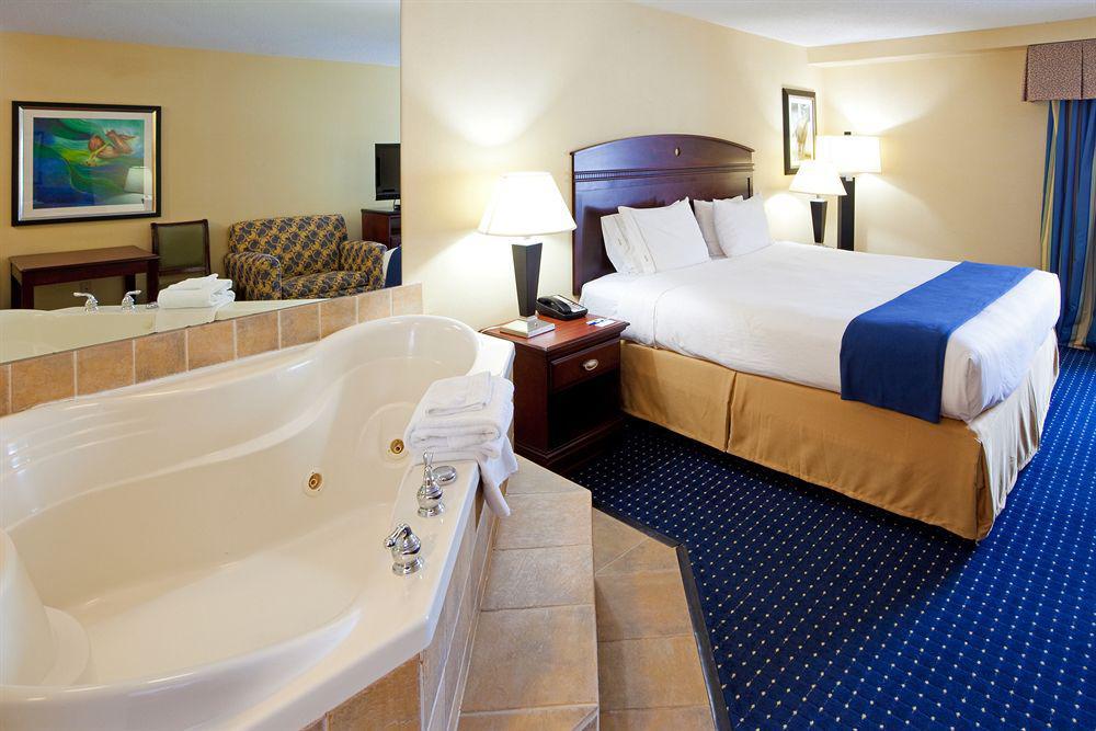 Holiday Inn Express Hotel & Suites Annapolis By Ihg Номер фото